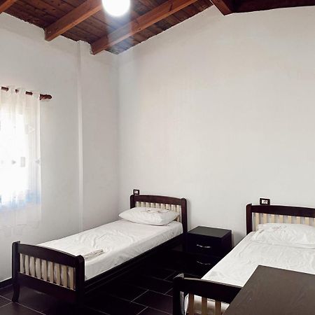 Oa'S Beach Apartment Vlorë Extérieur photo