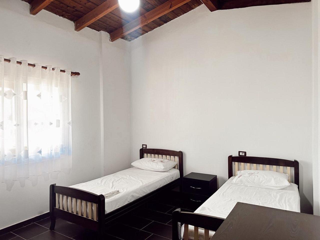 Oa'S Beach Apartment Vlorë Extérieur photo